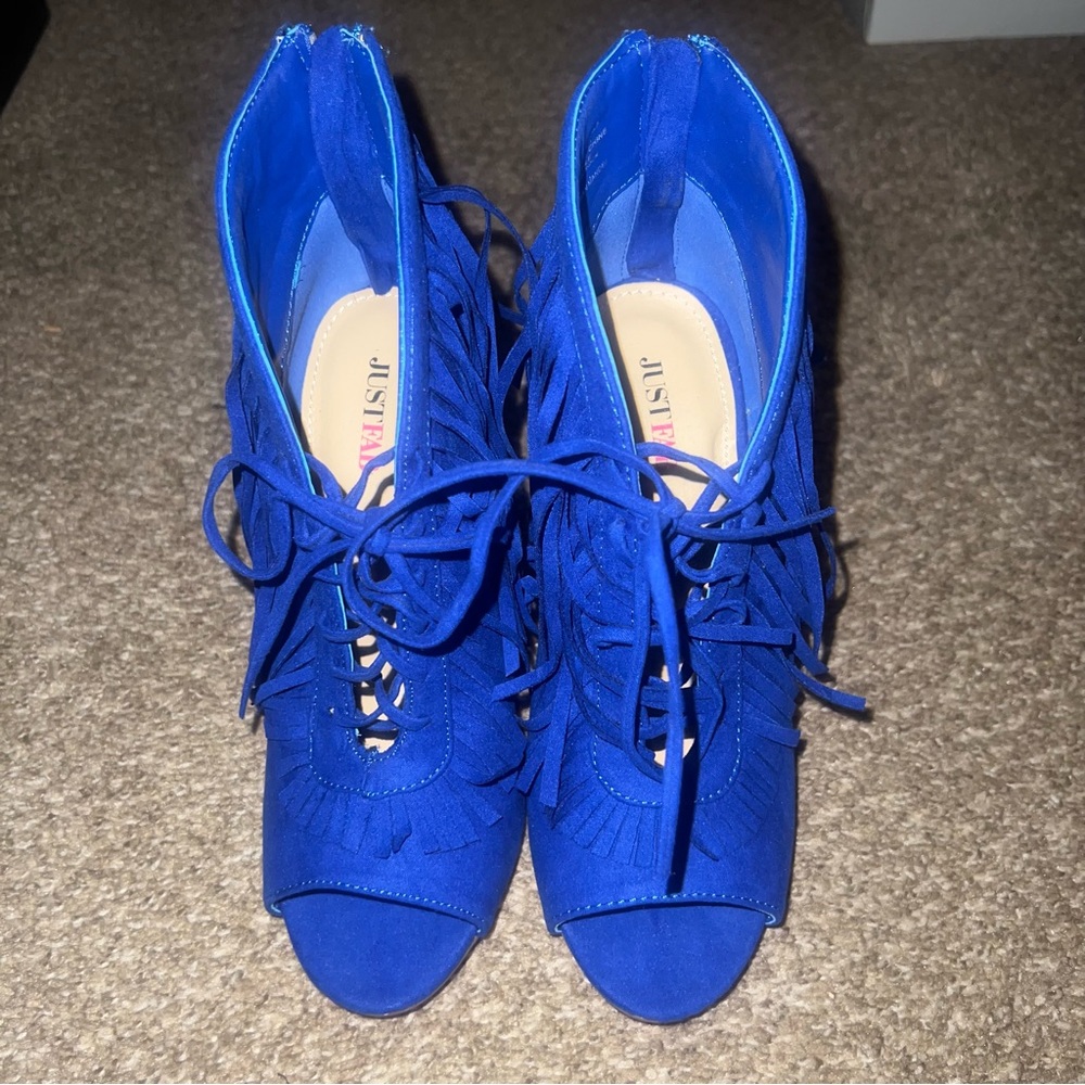 Woman’s shoes